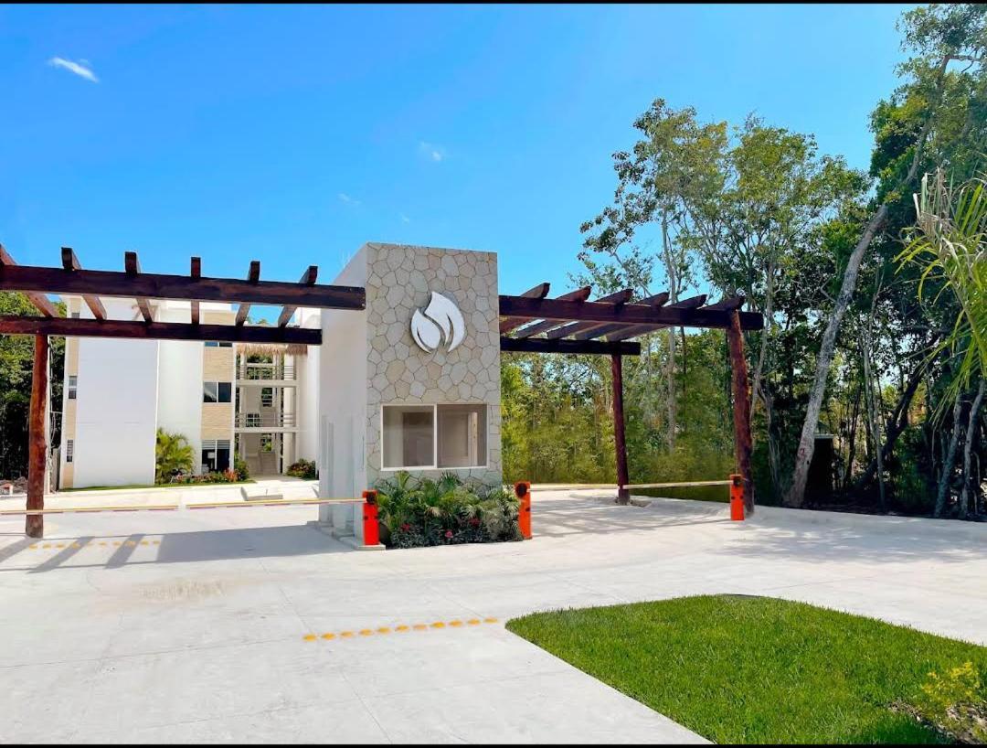 2-Bedroom Condo By The Jungle W/ Swimming Pool Puerto Morelos Εξωτερικό φωτογραφία